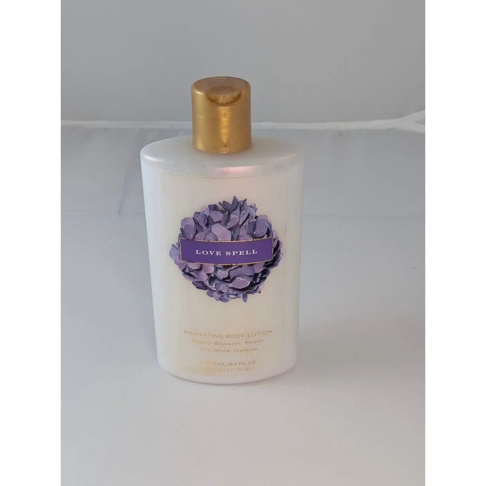 Victoria Secret Love Spell Hydrating Body Lotion 8.4oz Retired Secret Garden